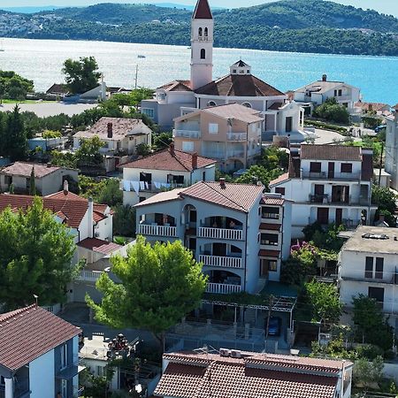 Apartmani Stanic Seget Vranjica Εξωτερικό φωτογραφία