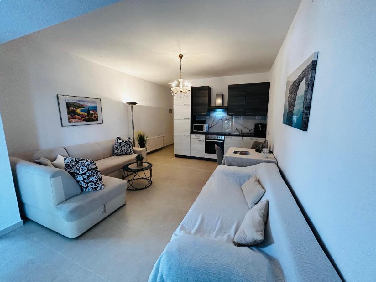 Apartmani Stanic Seget Vranjica Εξωτερικό φωτογραφία