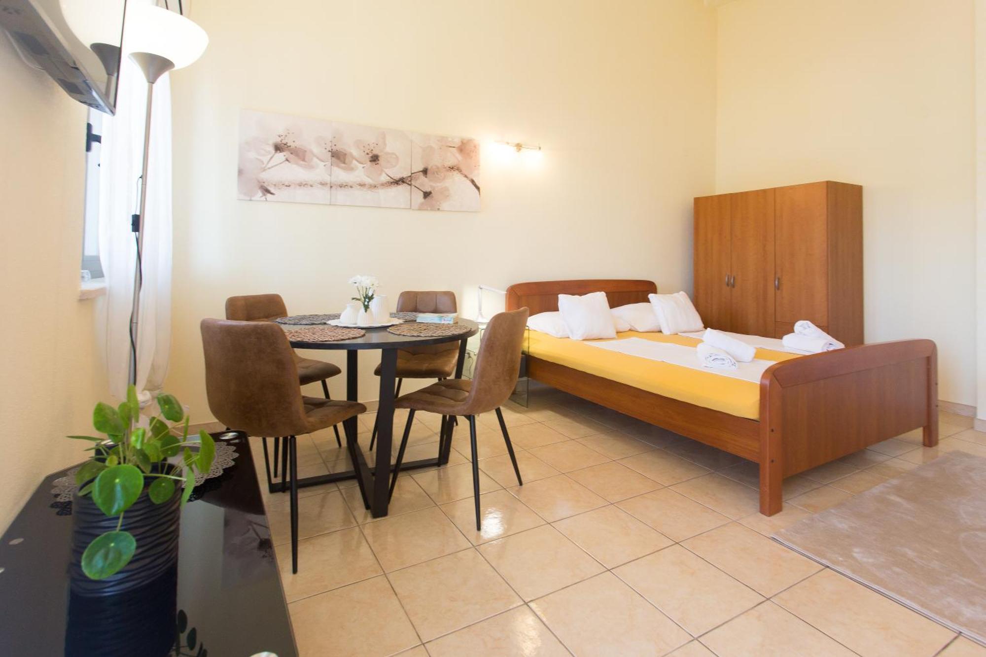 Apartmani Stanic Seget Vranjica Δωμάτιο φωτογραφία