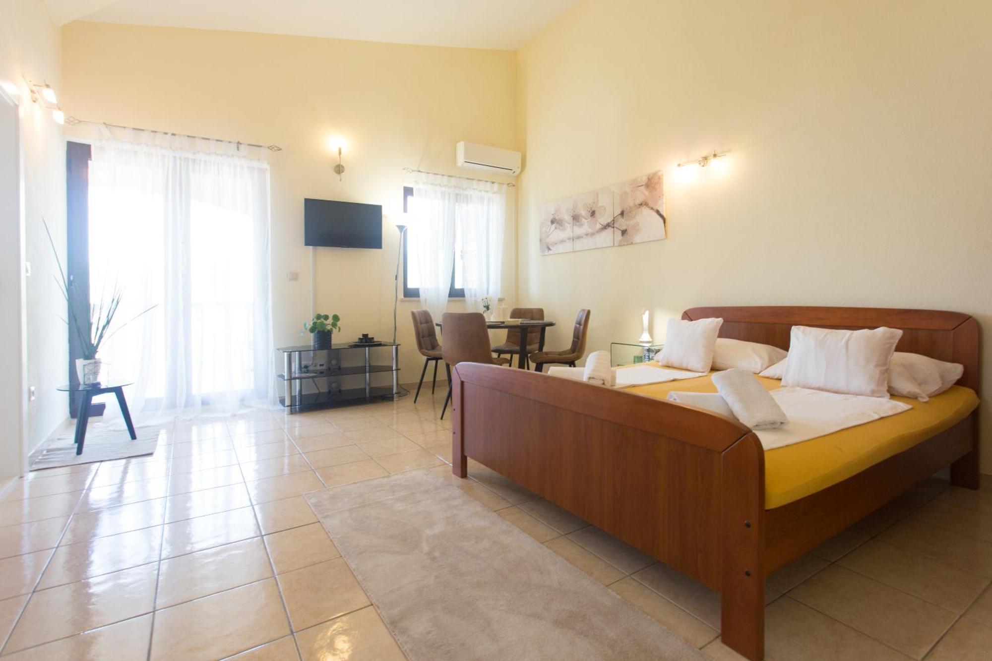 Apartmani Stanic Seget Vranjica Δωμάτιο φωτογραφία