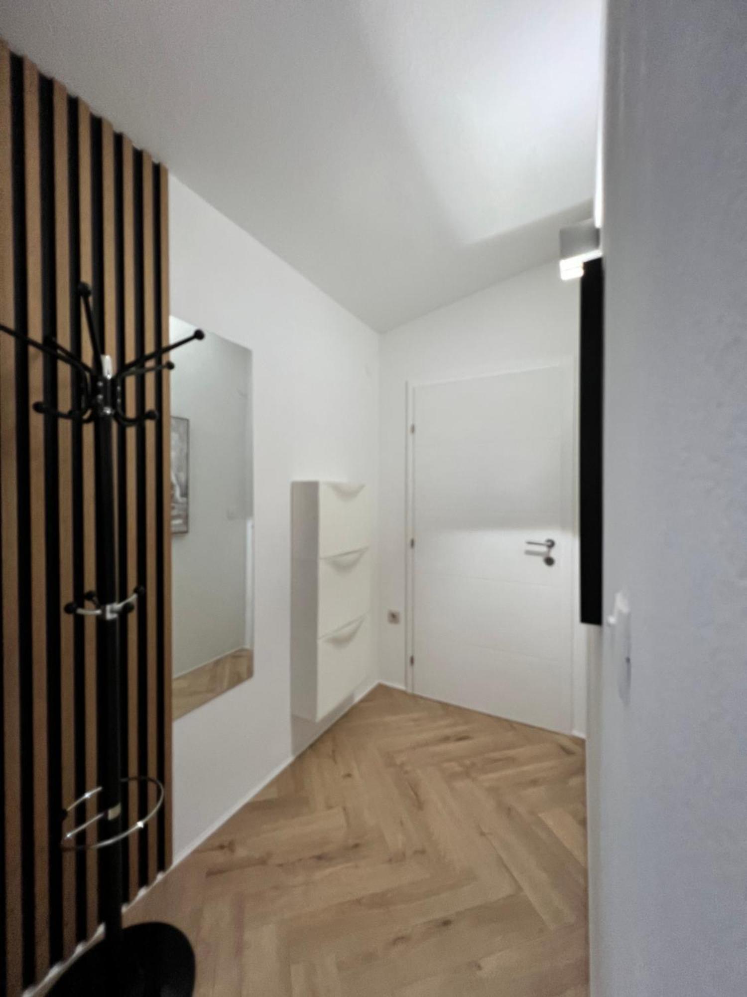 Apartmani Stanic Seget Vranjica Εξωτερικό φωτογραφία